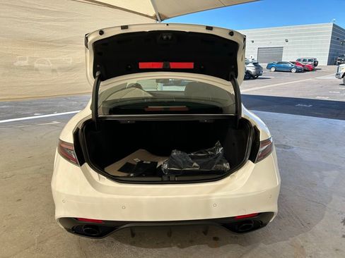 New 2025 Alfa Romeo Giulia image 5