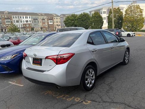 Used 2019 Toyota Corolla LE FWD image 11