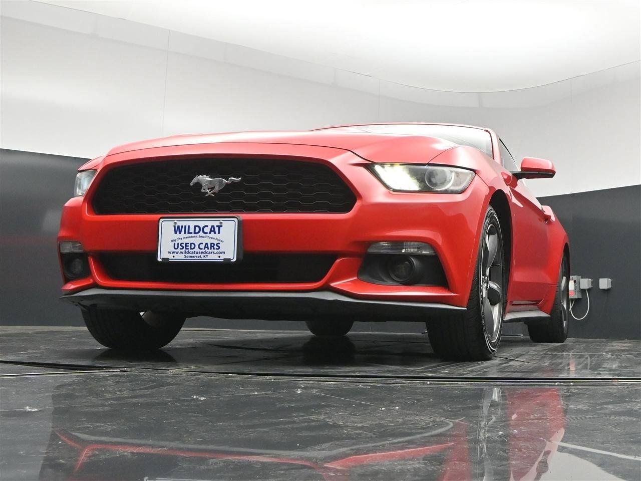 Used 2015 Ford Mustang Coupe w/ Equipment Group 051A RWD image 27