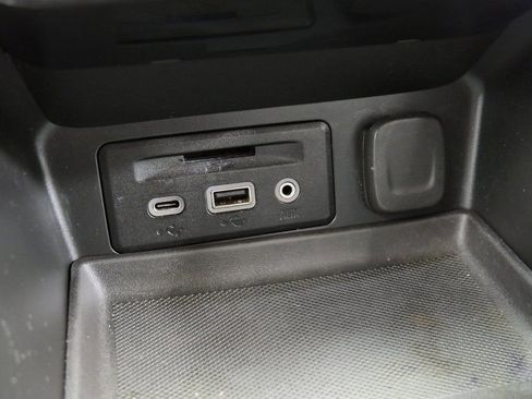 Used 2018 GMC Terrain SLT image 27