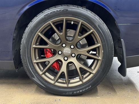 Used 2016 Dodge Challenger SRT Hellcat RWD image 9
