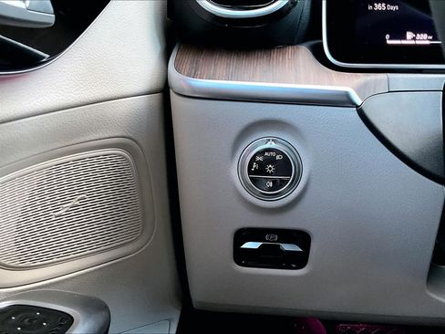 New 2026 Mercedes-Benz C 300 C 300 image 13