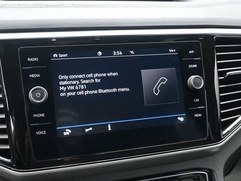Used 2022 Volkswagen Atlas Cross Sport SE image 10