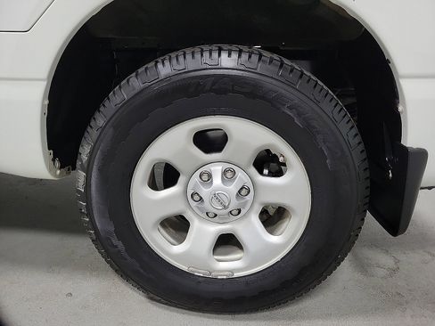 Used 2020 Nissan Titan S w/ S Utility Package image 8