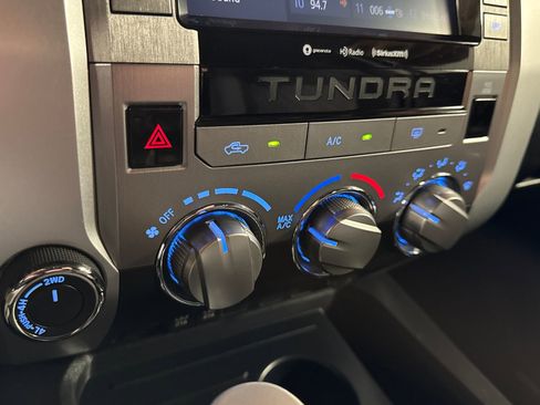 Used 2021 Toyota Tundra SR5 w/ SR5 Upgrade Package AWD/4WD image 23