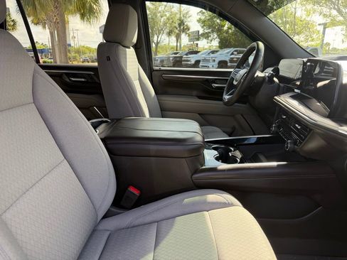 Used 2025 Chevrolet Tahoe LS image 11