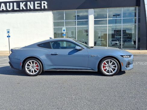 Used 2024 Ford Mustang GT Premium image 7