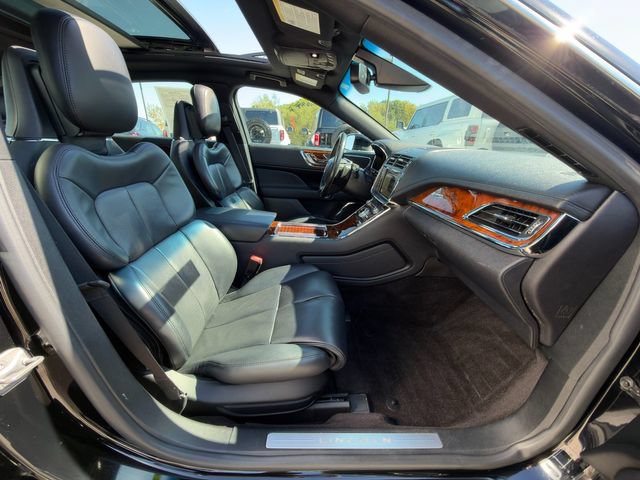 Used 2017 Lincoln Continental Reserve w/ Climate Package AWD/4WD image 9