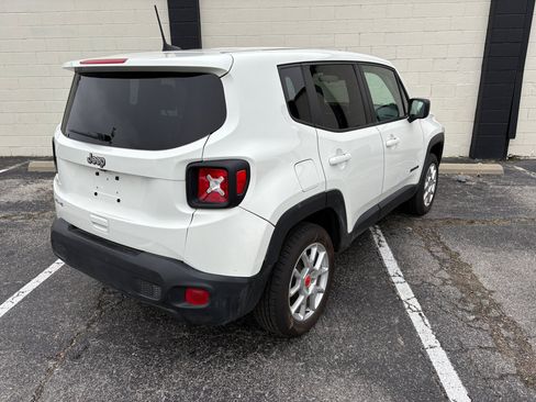 Used 2023 Jeep Renegade Latitude image 4