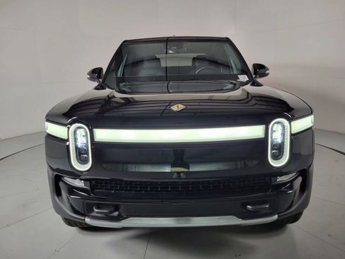 Used 2023 Rivian R1T Adventure image 9