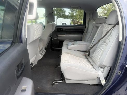 Used 2012 Toyota Tundra 4x4 CrewMax w/ Tow Pkg image 11