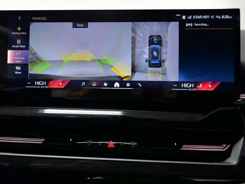 Certified 2025 BMW 530i w/ Premium Package image 15