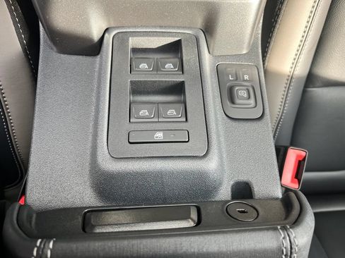 New 2026 Ford Bronco Outer Banks AWD/4WD image 19