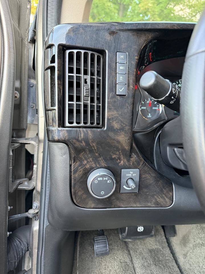 Used 2019 GMC Savana 2500 w/ Enhanced Convenience Package RWD image 25
