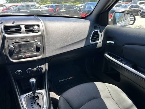 Used 2013 Dodge Avenger SE FWD image 6