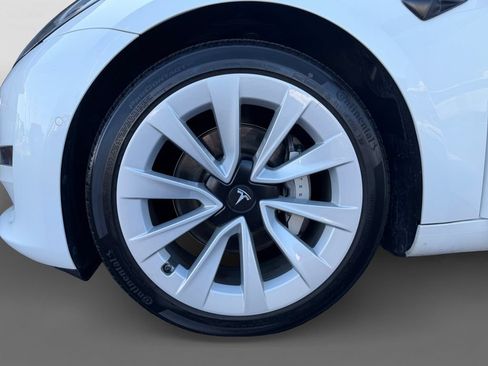 Used 2021 Tesla Model 3 Long Range AWD/4WD image 9