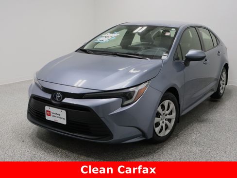 Used 2023 Toyota Corolla LE image 2