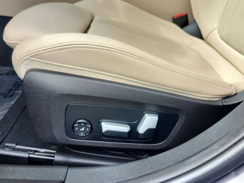 Certified 2023 BMW 330e 330e w/ Convenience Package image 27