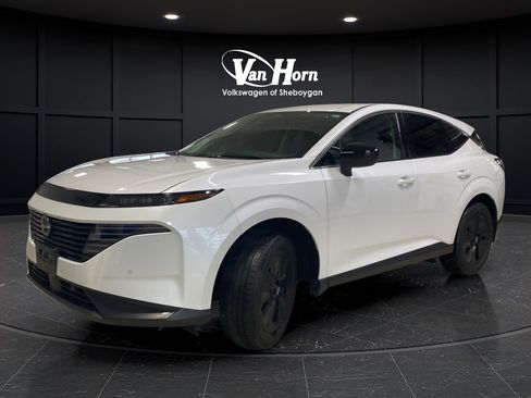 Used 2025 Nissan Murano SV AWD/4WD image 3