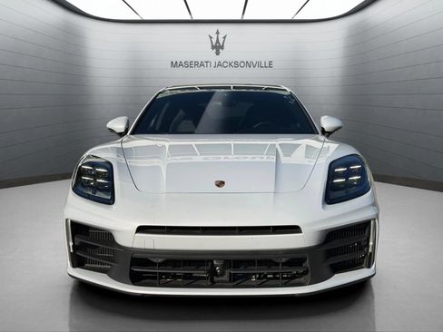 Used 2024 Porsche Panamera image 7