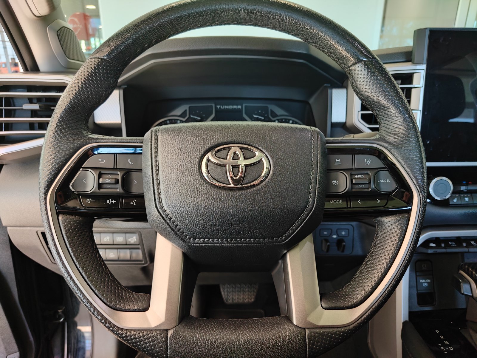Used 2023 Toyota Tundra Limited AWD/4WD image 17