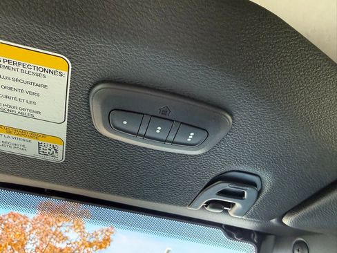 New 2025 Jeep Gladiator Sport image 25