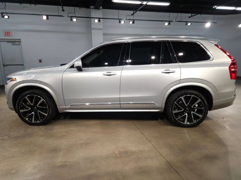 Used 2023 Volvo XC90 B6 Plus w/ Protection Package Premier AWD/4WD image 4