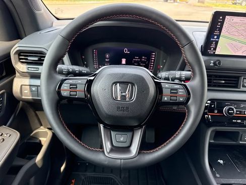 Used 2026 Honda Pilot TrailSport image 20