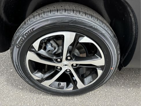 Certified 2024 Chevrolet Trax RS w/ Driver Confidence Package FWD image 22