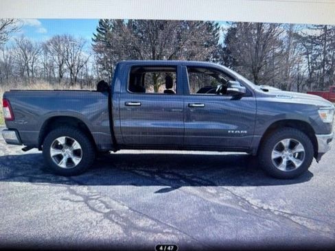 Used 2019 RAM 1500 Big Horn AWD/4WD image 3