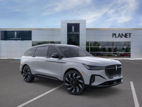 New 2026 Lincoln Nautilus Reserve w/ Jet Appearance Package image 7