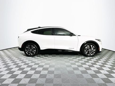 Used 2021 Ford Mustang Mach-E Premium image 8