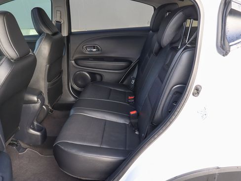 Used 2022 Honda HR-V EX-L image 9