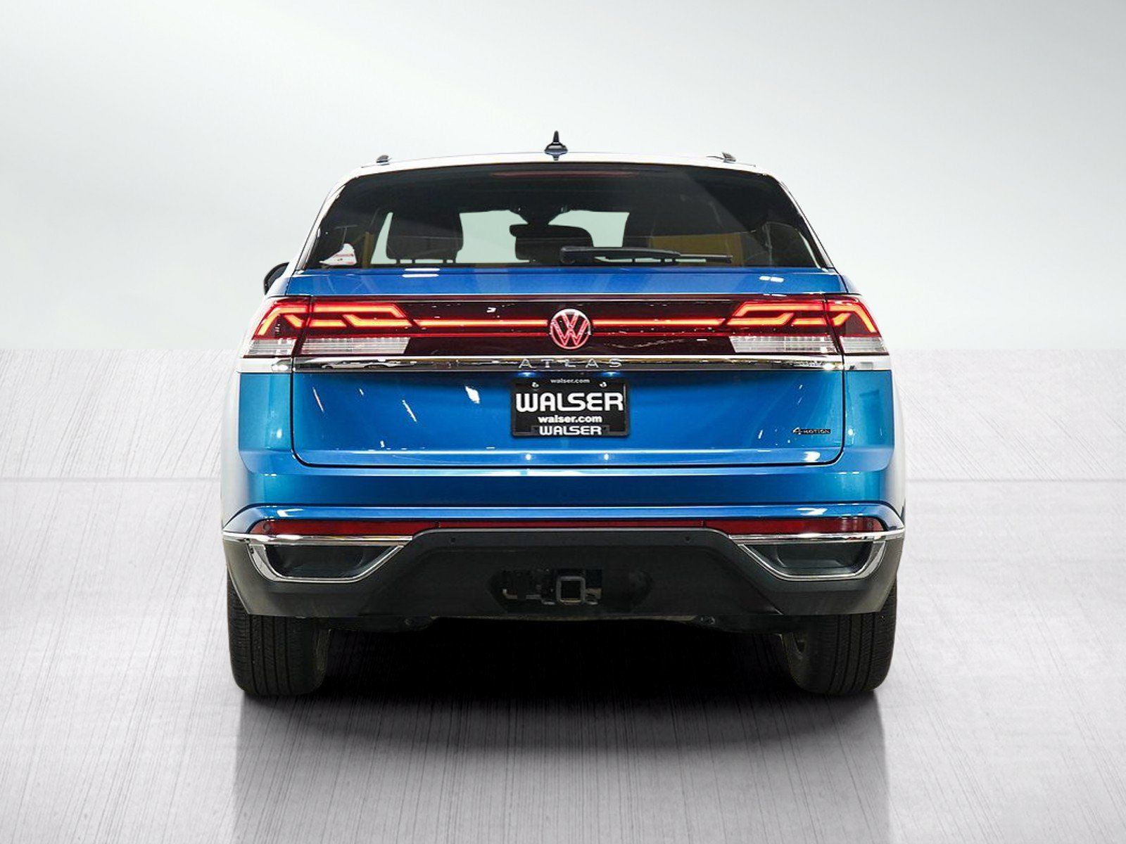 Used 2024 Volkswagen Atlas Cross Sport SEL AWD/4WD image 4