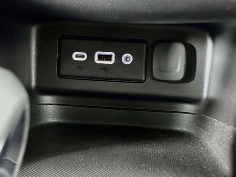 Used 2024 Chevrolet Equinox LT FWD image 26