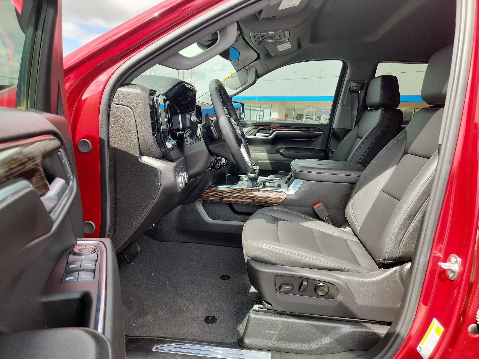 Used 2024 GMC Sierra 1500 Elevation w/ Elevation Premium Package AWD/4WD image 15