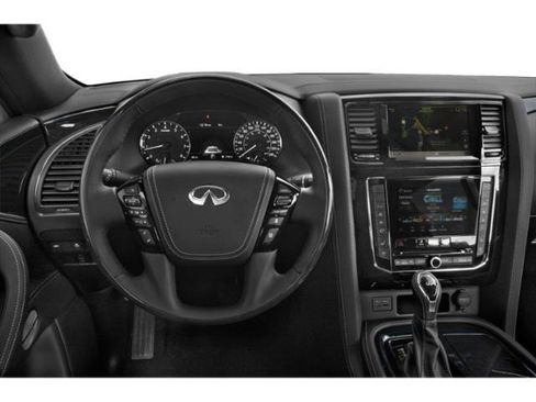 Used 2024 INFINITI QX80 Sensory AWD/4WD image 10