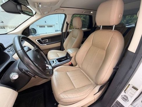 Used 2016 Land Rover Discovery Sport HSE AWD/4WD image 7