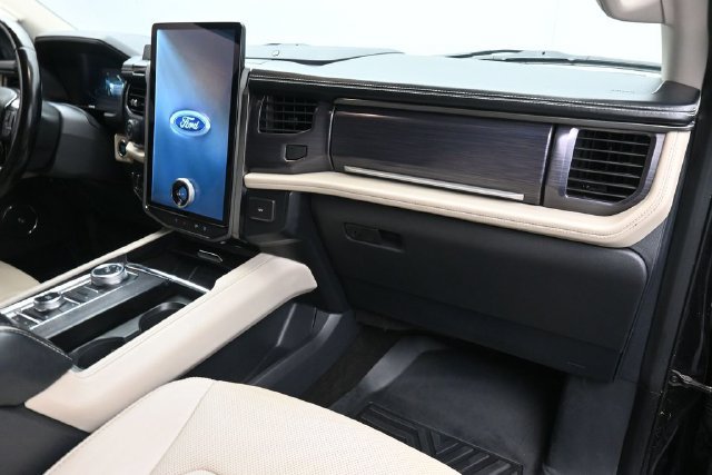 Used 2022 Ford Expedition Platinum AWD/4WD image 35