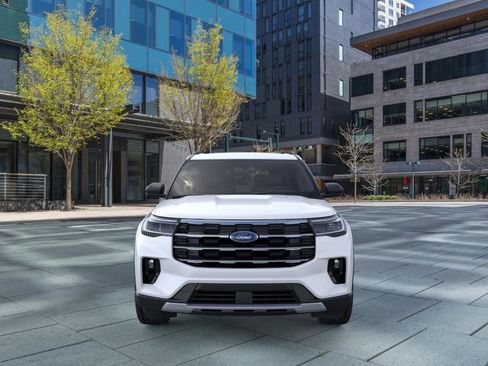 New 2026 Ford Explorer Active w/ Active Comfort Package image 6