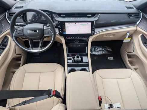 New 2026 Jeep Grand Cherokee L Limited image 15