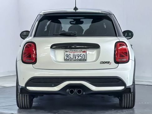Certified 2024 MINI Cooper S w/ Signature Upholstery Package FWD image 7