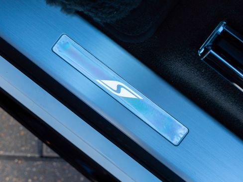 Used 2023 Bentley Bentayga image 19