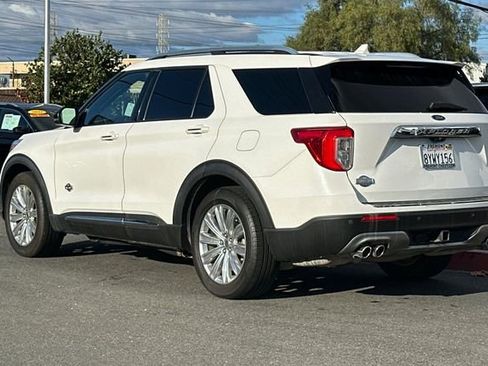 Used 2021 Ford Explorer King Ranch w/ Premium Technology Package image 6