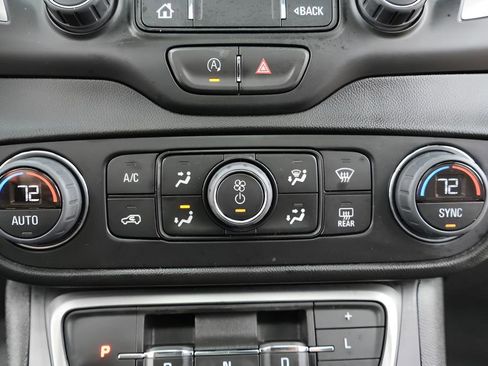 Used 2023 GMC Terrain SLT w/ Tech Package AWD/4WD image 38