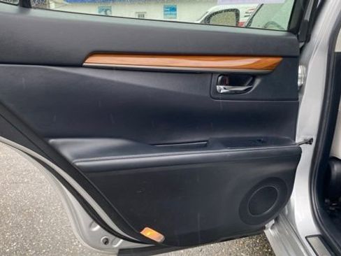 Used 2015 Lexus ES 300h 300h image 15