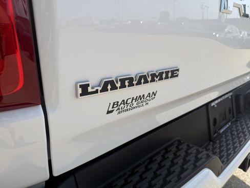 Used 2025 RAM 1500 Laramie w/ Sport Appearance Package AWD/4WD image 9