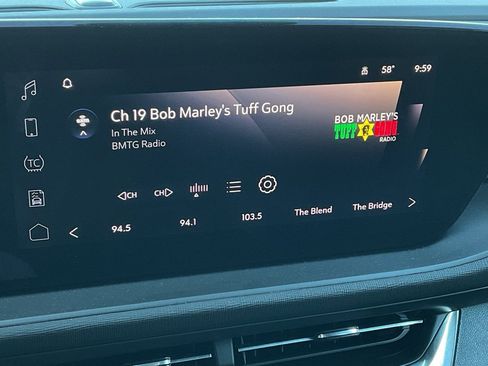 Used 2025 Buick Envista Preferred image 30