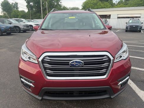 Used 2021 Subaru Ascent Limited w/ Technology Package AWD/4WD image 2