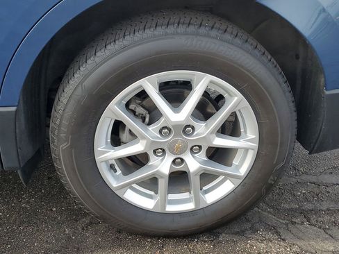 Used 2024 Chevrolet Equinox LT AWD/4WD image 5
